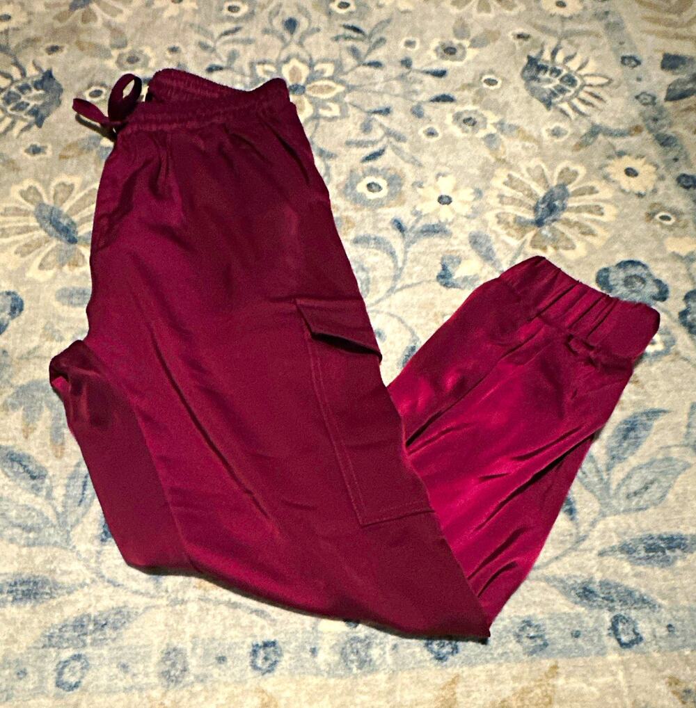 Boutique Artistic Works by Lu Silky Burgundy Cargo M